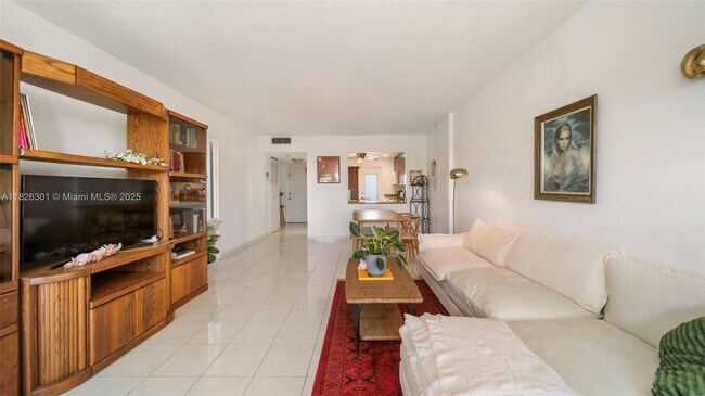 Building Photo - 3199 S Ocean Dr