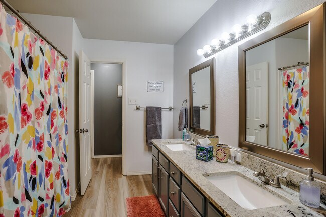 Building Photo - 7633 85th St