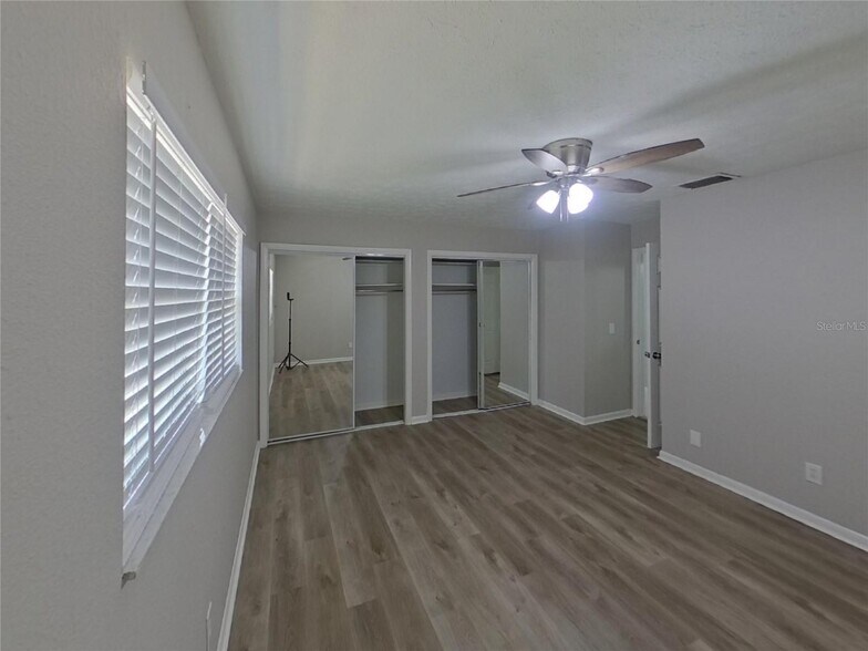 Building Photo - 114 Jeffrey Dr
