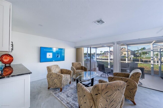 Building Photo - 149 Crescent Dr