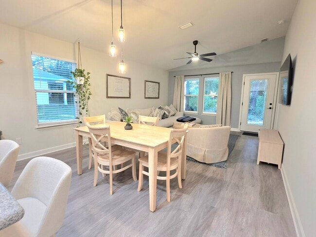 Building Photo - Discover the Style & Comfort in this new 3 Bedroom, 2 Bath Home.