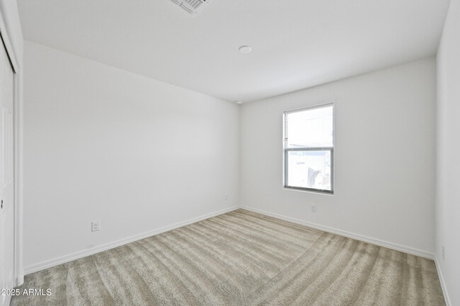 Building Photo - 4035 S 58th Ln