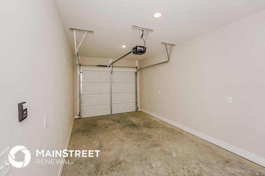 Building Photo - 142 Noble Pk Cir