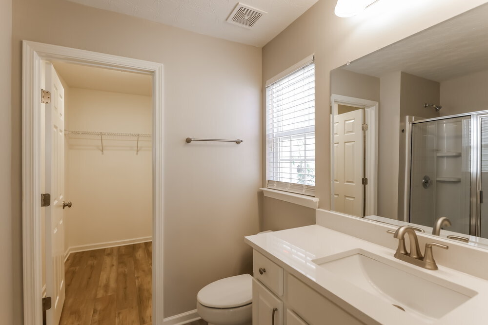 Building Photo - 236 Arrowhead Dr
