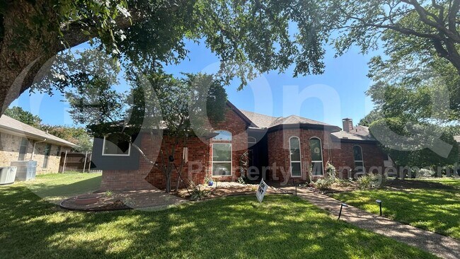 Building Photo - 1217 Babbling Brook Dr