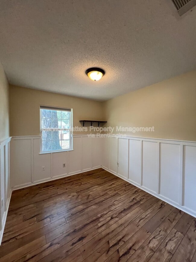 Building Photo - 6933 Javid Rd