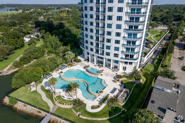 Aerial Photo - Endeavour Condominium