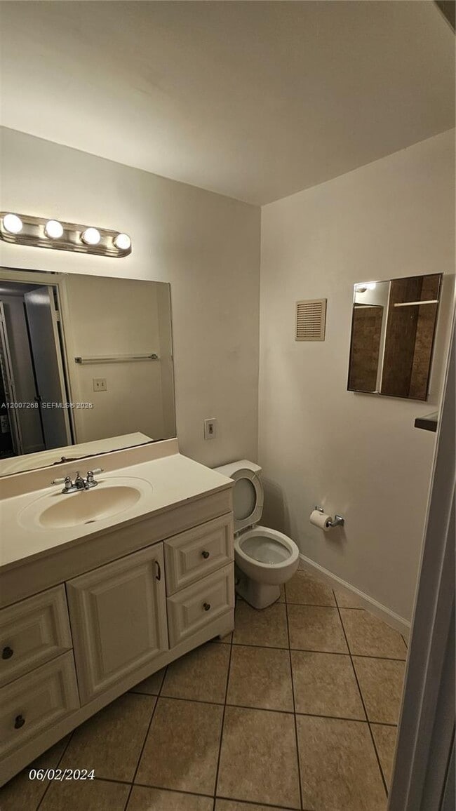Building Photo - 815 Boynton Beach Blvd