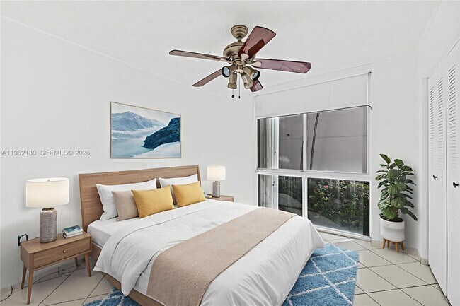 Building Photo - 7832 Collins Ave