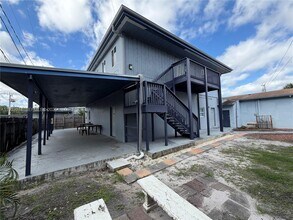 Building Photo - 808 NW 19th St