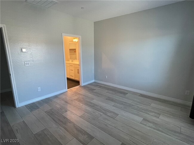 Building Photo - 600 Carriage Hill Dr