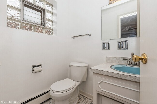 Building Photo - 2605 N 72nd Ct