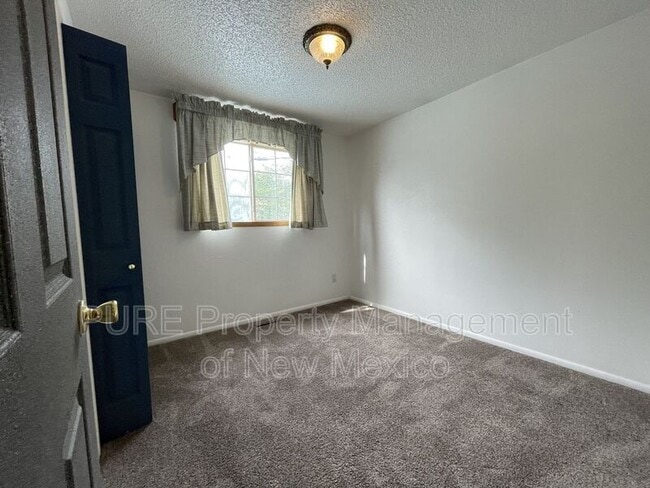Building Photo - 3109 Greenbriar Ave