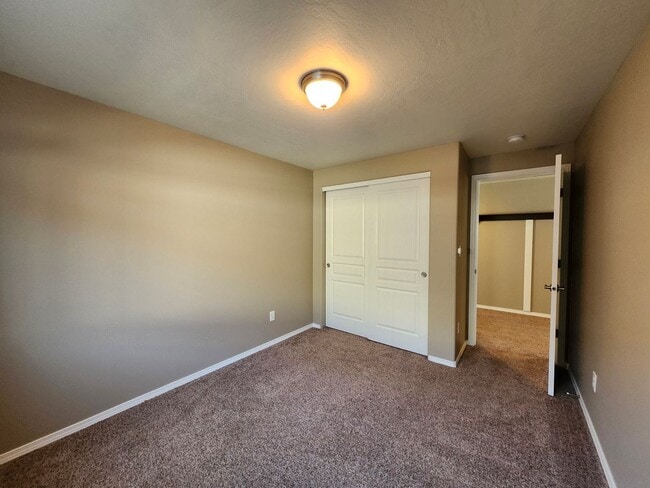 Building Photo - Beautiful One Level in the Reserve At Clea...