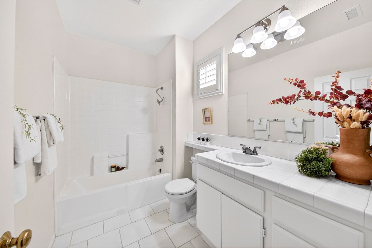 Building Photo - 11515 Bridgecourt