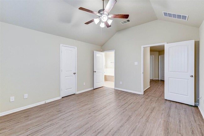 Building Photo - 5915 Nodaway Creek Ct