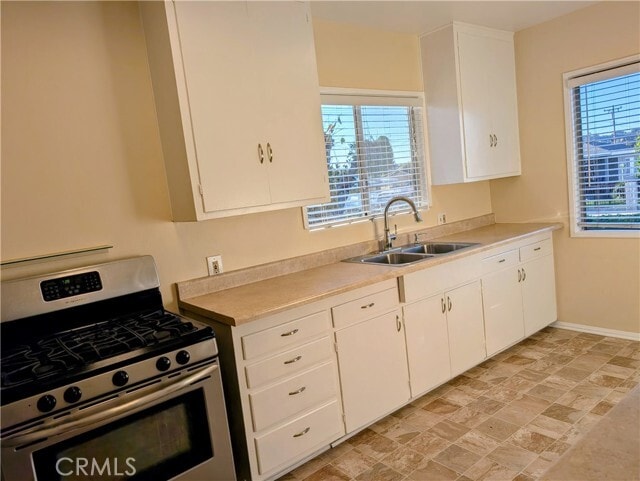 Building Photo - 544 Laurel Ave