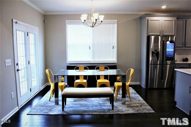 Building Photo - 5 Bedroom and a Bonus Room Single Family i...