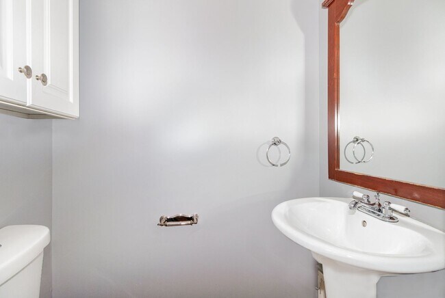 Building Photo - 2136 Susquehanna St