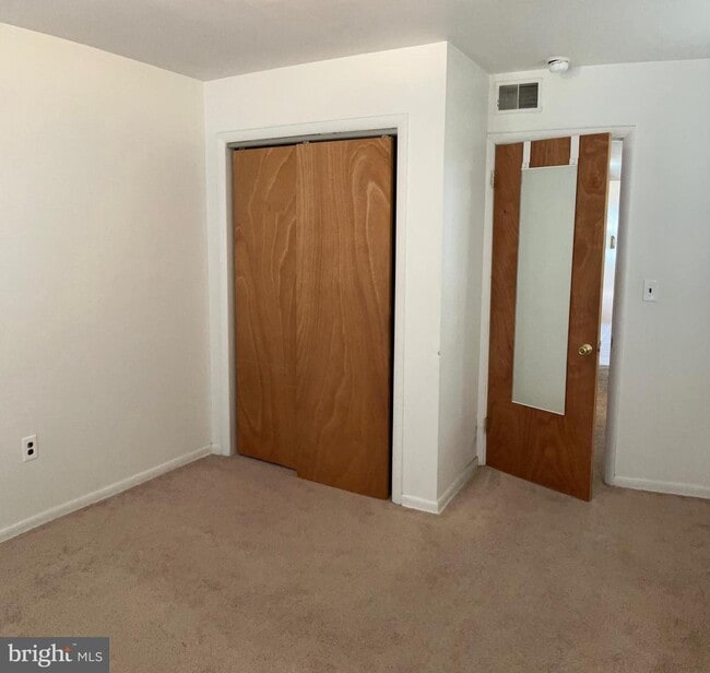 Building Photo - 745 S 22nd St