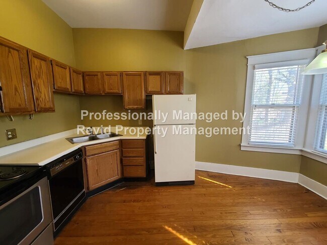 Building Photo - 288 N McLean Blvd