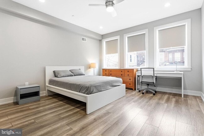 Building Photo - 1640 Edgley St