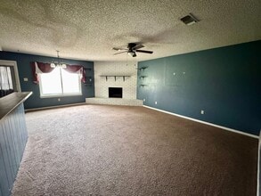 Building Photo - 1803 Stardust St