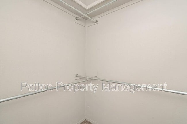 Building Photo - 508 Yates St