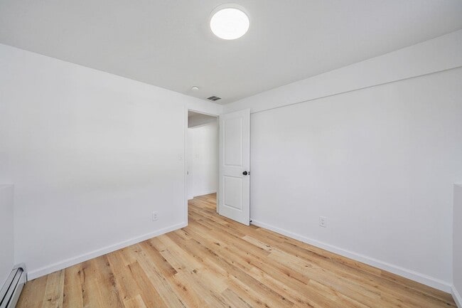 Building Photo - 338 Virginia Ave