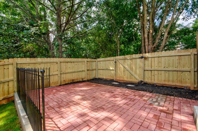 Building Photo - 3619 Brycewood Dr