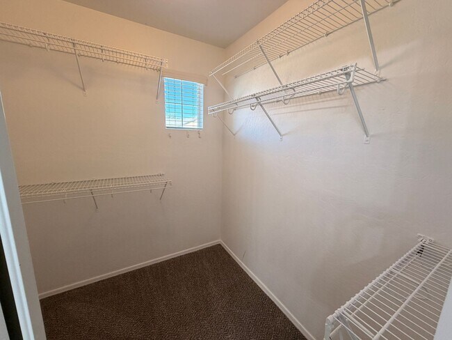 Building Photo - Two Story 3Bdm 2.5Ba Tolleson Home