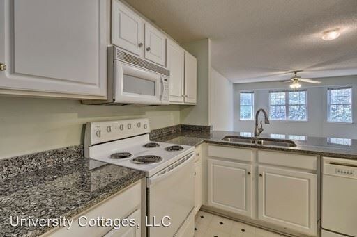 Building Photo - 818 College Ave