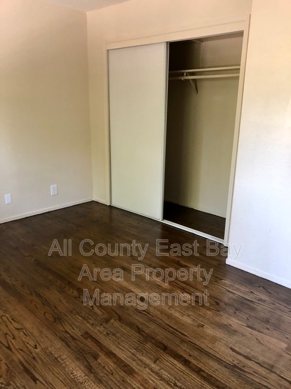 Building Photo - 1411 Parker St