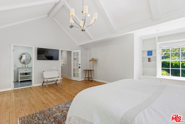 Building Photo - 9305 Hazen Dr