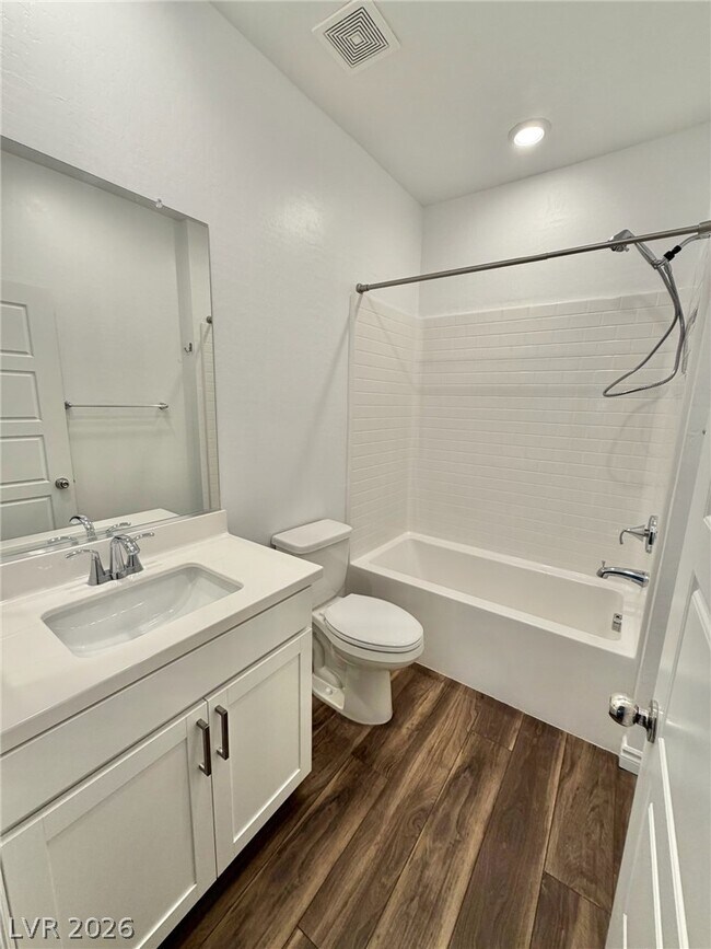 Building Photo - 20 Barbara Ln