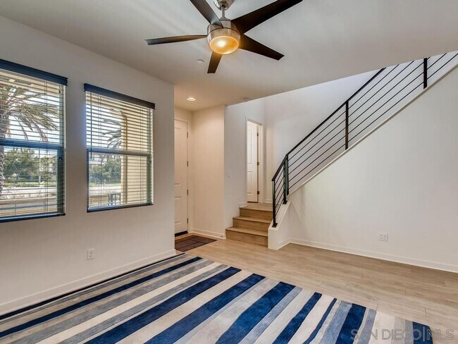Building Photo - Bright and Modern 2 Bedroom Townhome in Otay Ranch!