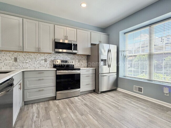 Building Photo - Rare and Modern Downtown Southfield Condo with 3 Beds, 2.5 Baths + 2-Car Garage