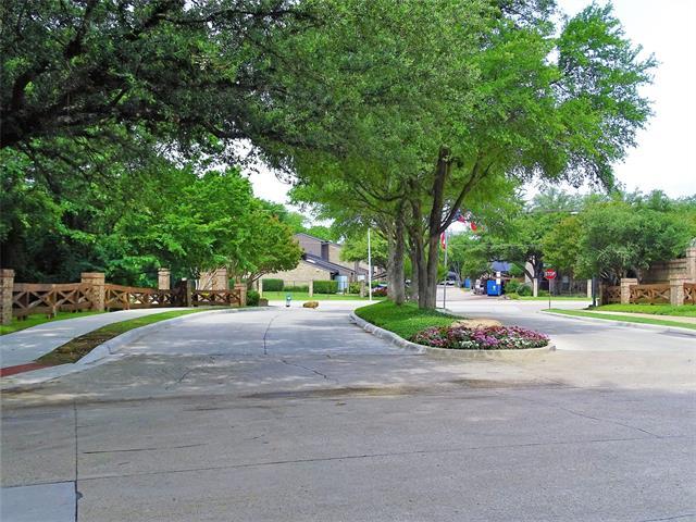 Building Photo - 1700 Seminary Dr