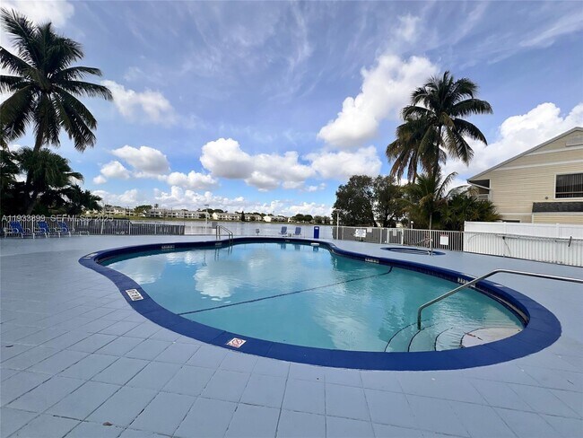 Building Photo - 3421 NW 44th St