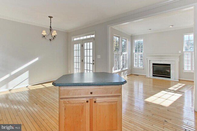 Building Photo - 5054 Grimm Dr