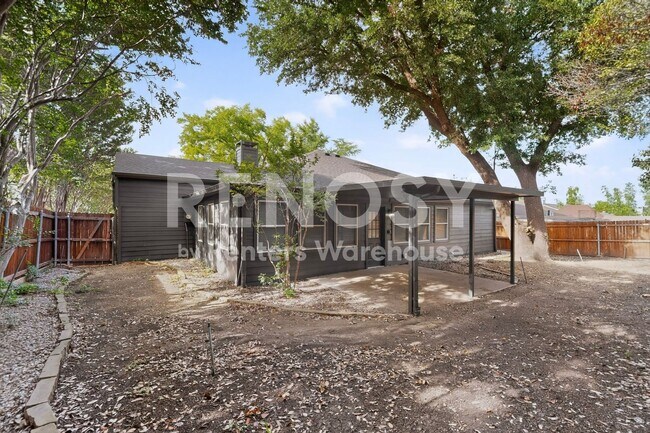 Building Photo - 1408 Seely St