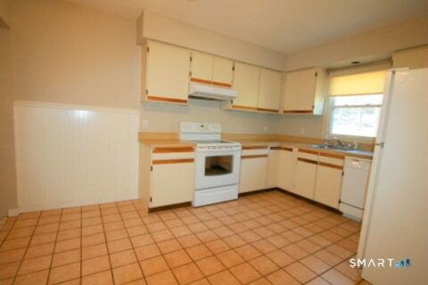 Building Photo - 291 Fountain St