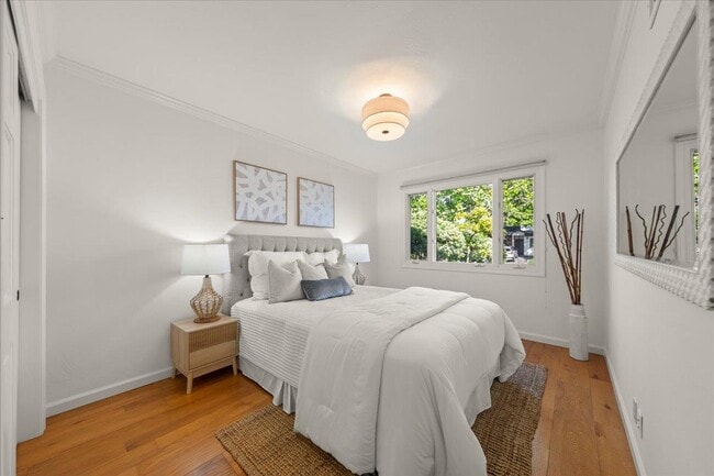 Building Photo - 1028 Clark Ave