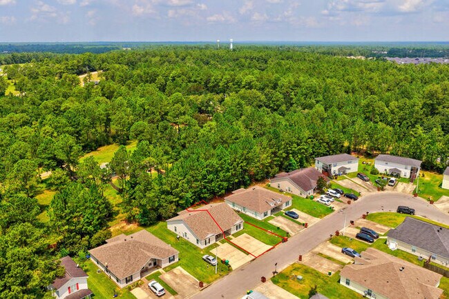 Building Photo - 15119 Deer Creek Dr