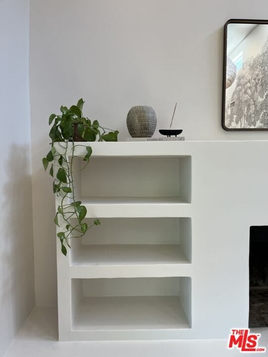 Building Photo - 21273 Entrada Rd