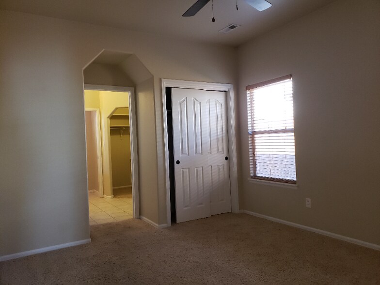 Building Photo - 2786 Helena Ct