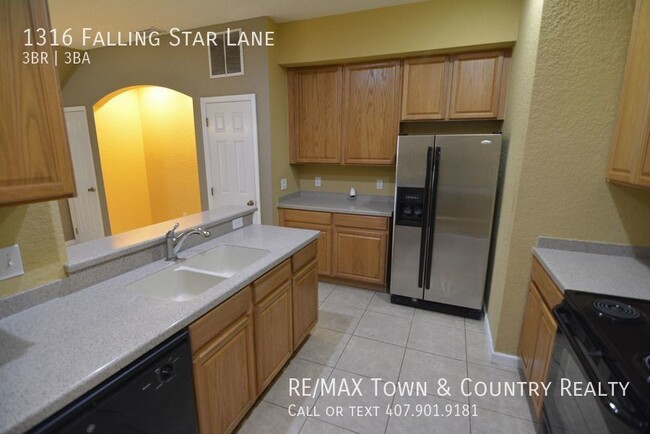 Building Photo - Orlando Rental Townhome