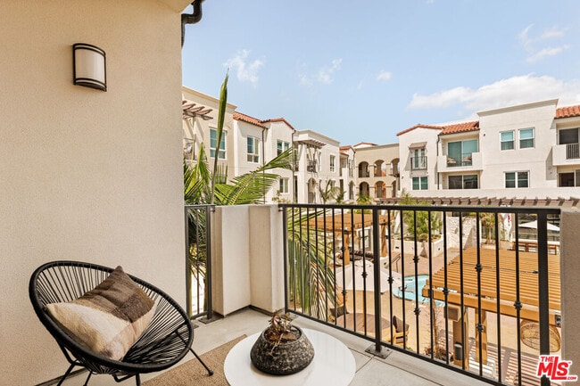 Building Photo - 1700 S Pacific Coast Hwy