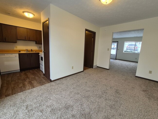 Building Photo - ScenicNW.2031