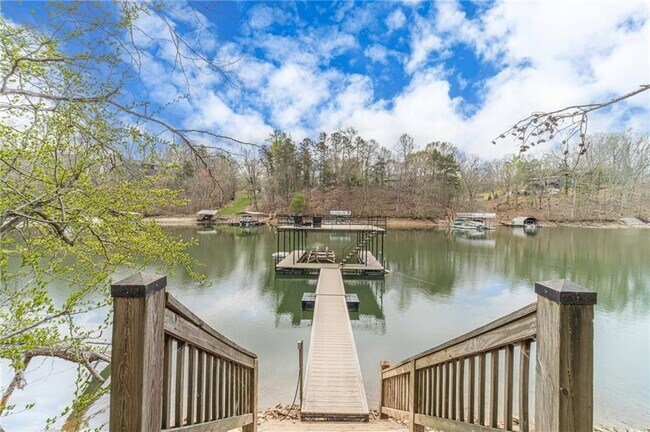 Building Photo - 691 Harbor Cove